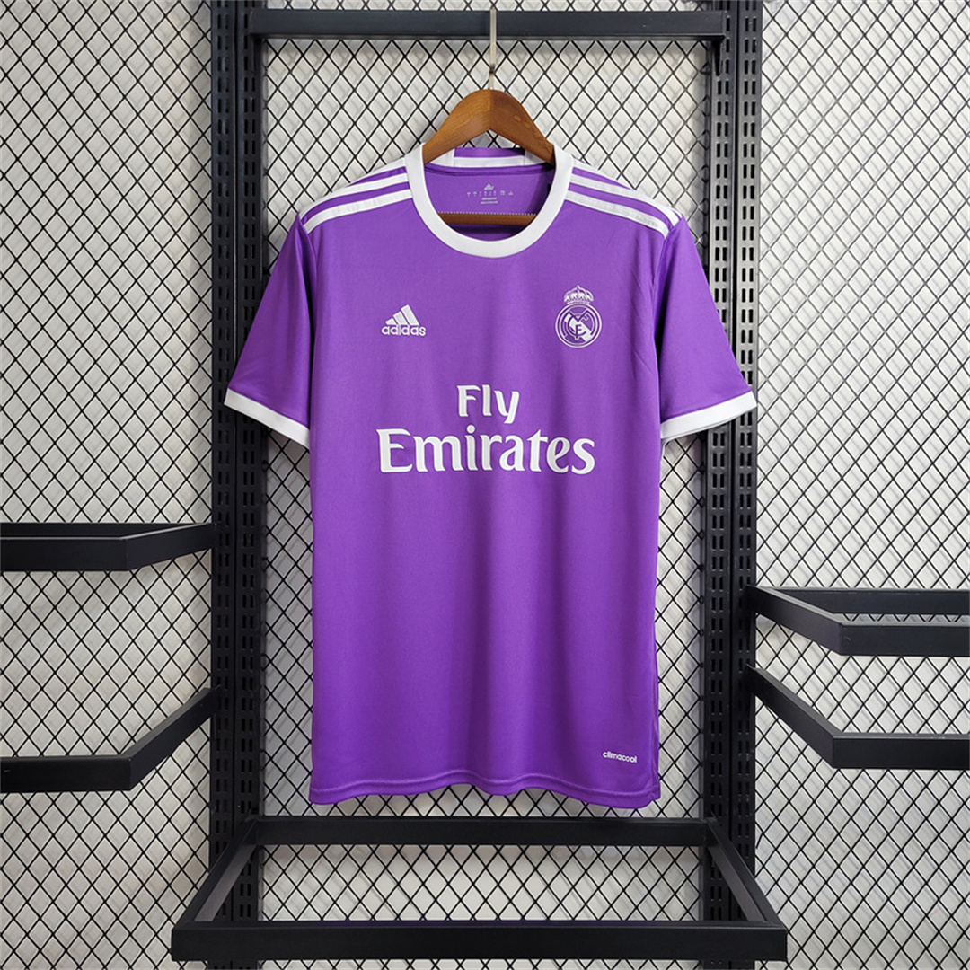 Maillot Retro Real Madrid extérieur 2016/17