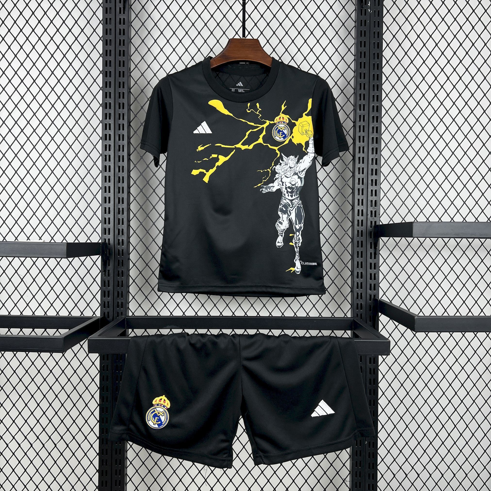 Kit Enfant Real Madrid Concept 2025/26