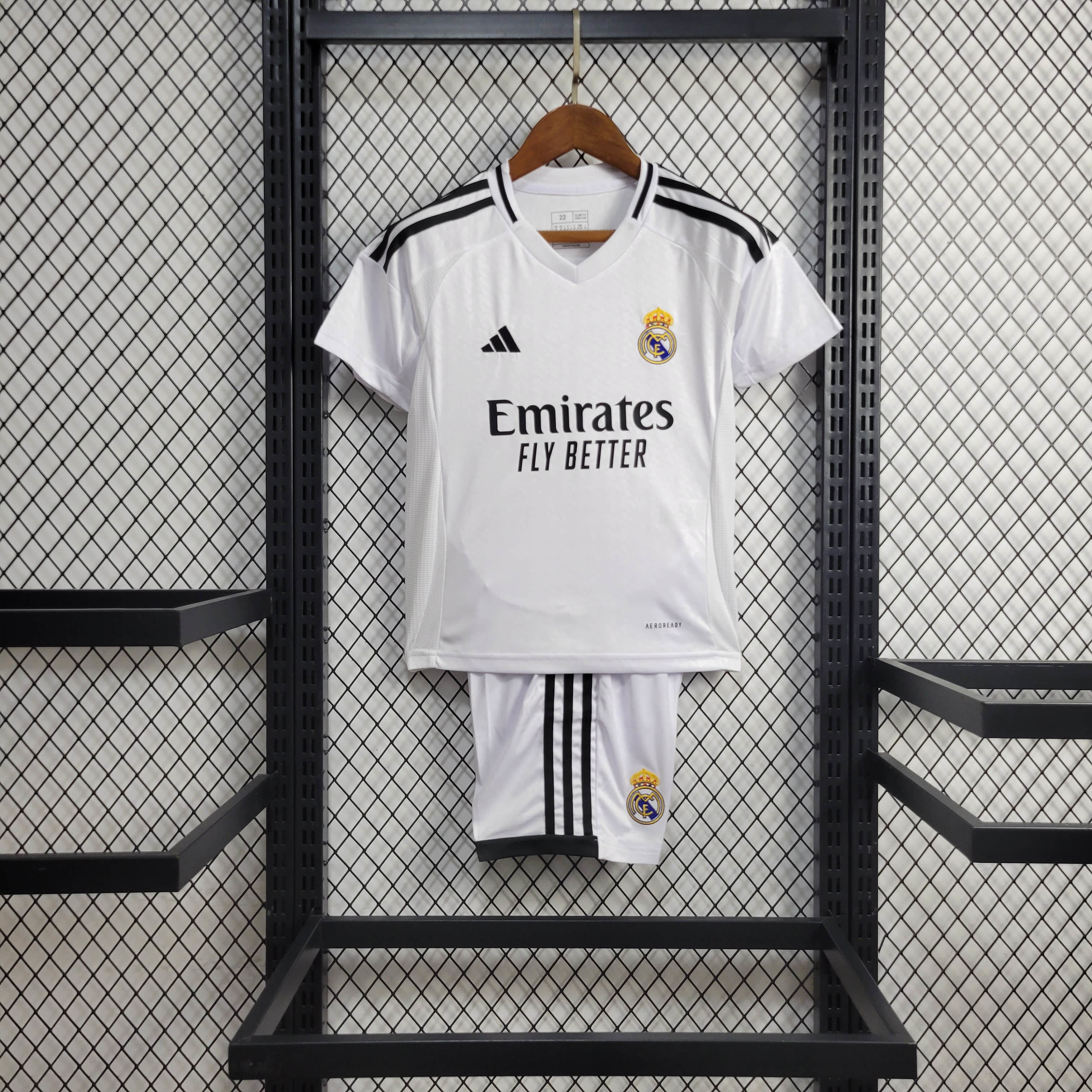 Kit Enfant Real Madrid domicile 2024/25