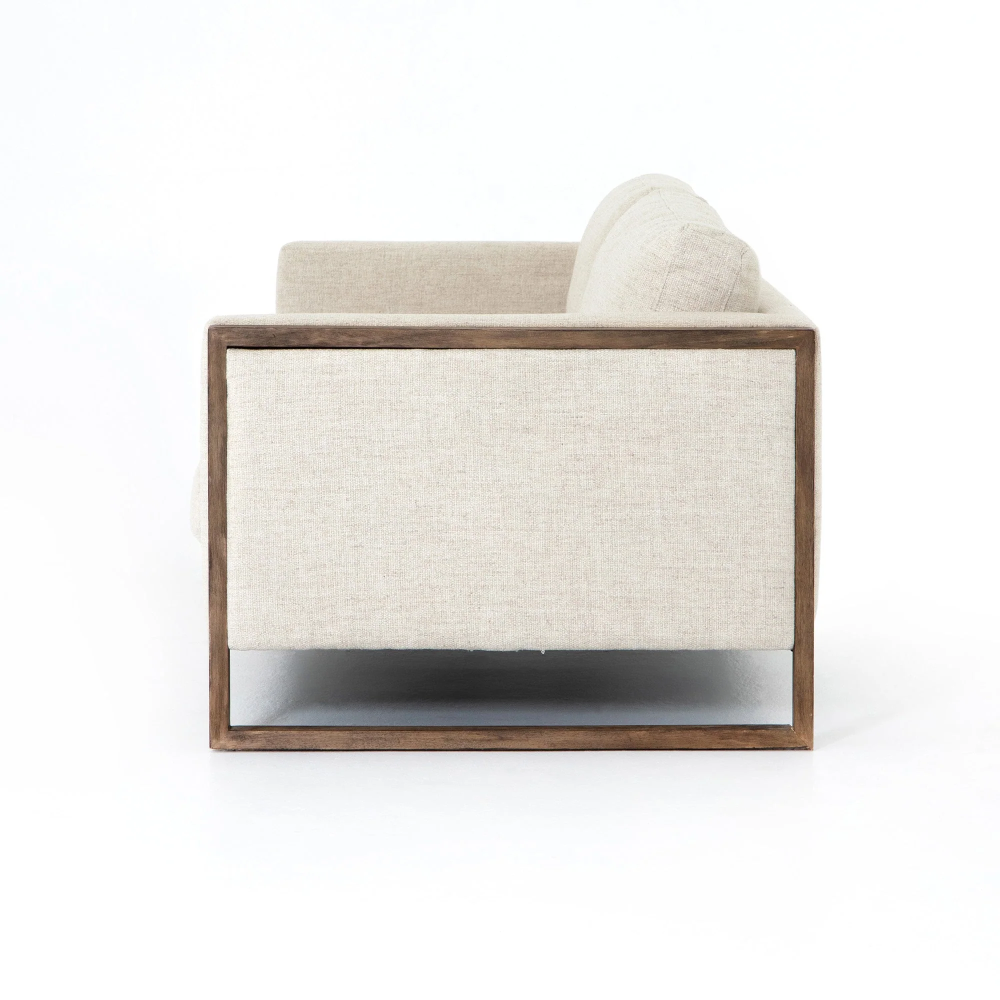 Otis Sofa - 97 - Thames Cream