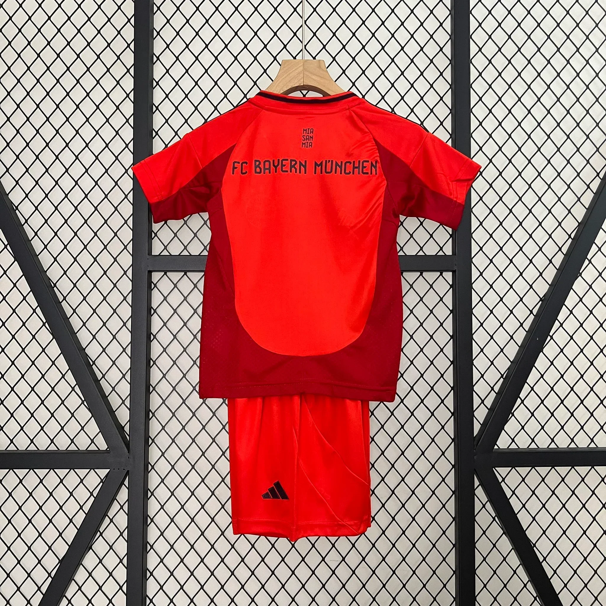 Kit Enfant Bayern Munich 2024-25