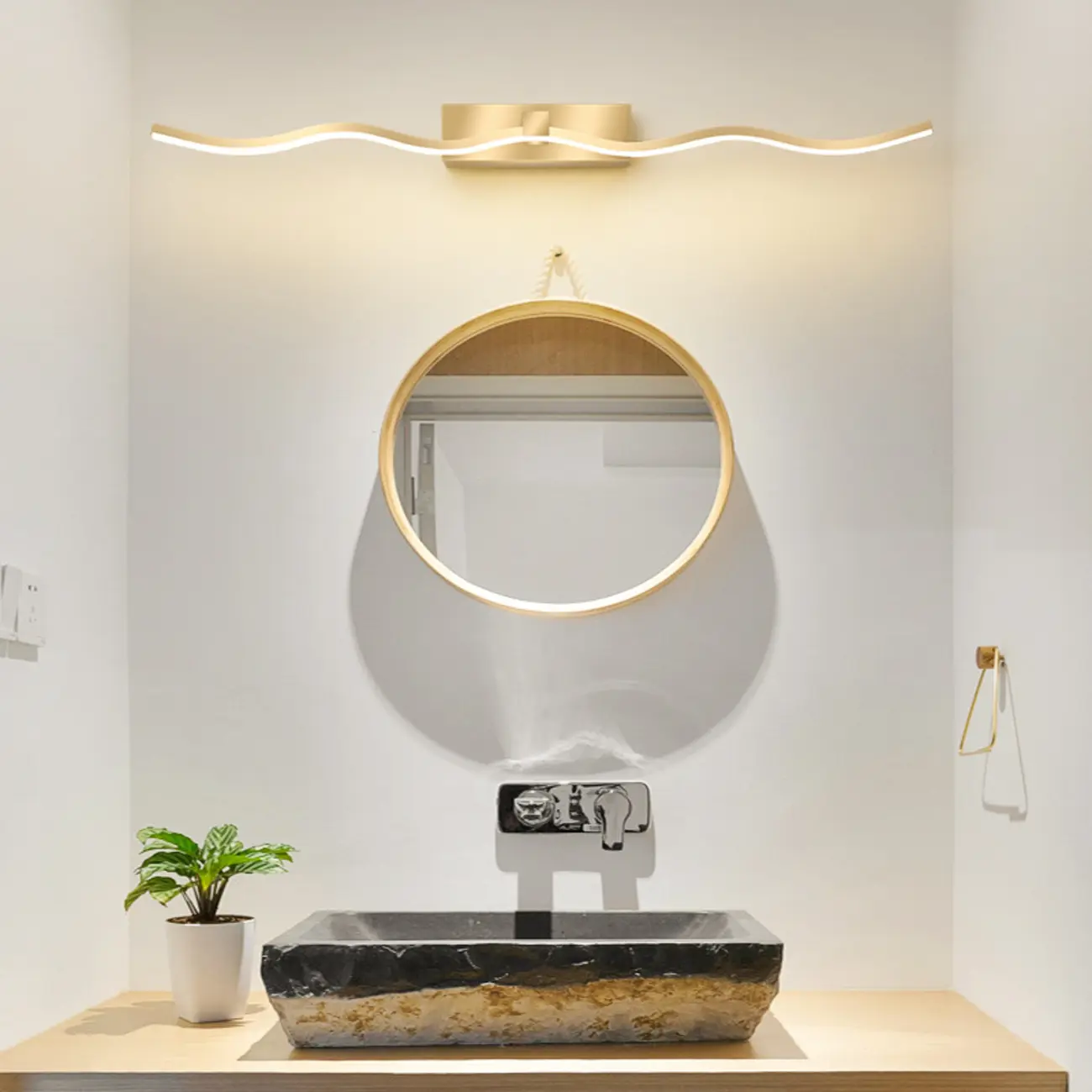 Wall-Mounted Bathroom LED Vanity Light with Silica Gel Shade