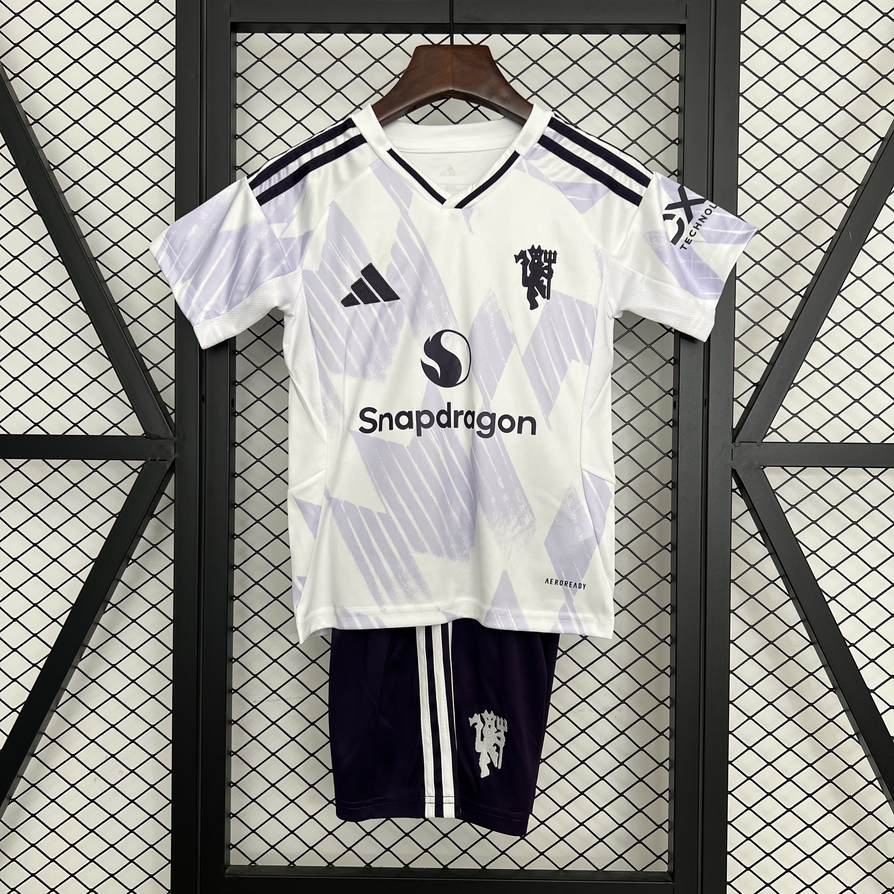 Kit Enfant Manchester United extérieur 2025/26