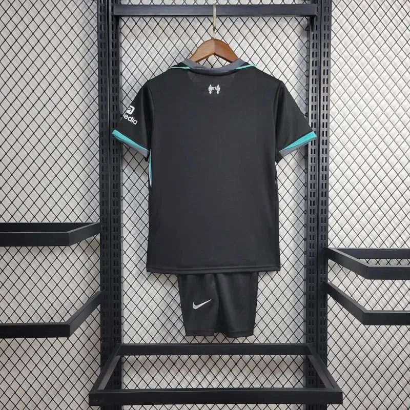 Kit Enfant LIV extérieur 2024/25