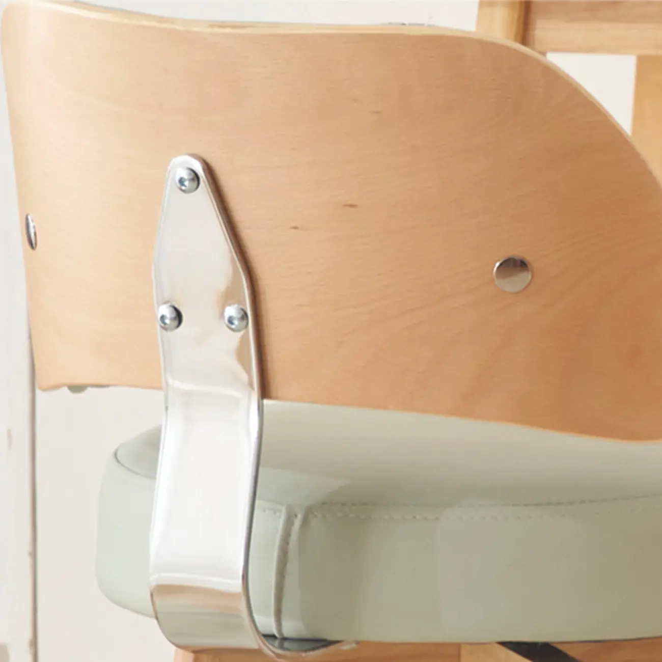 Natural Wood Round Leather Swivel Bar Stools