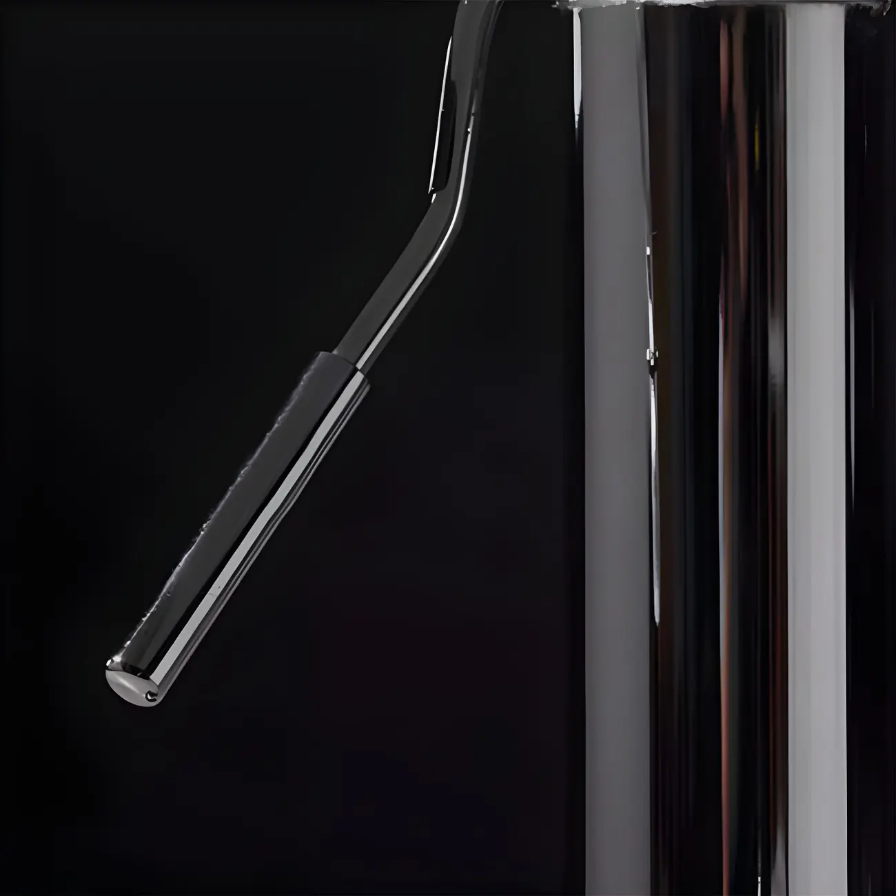 Modern Square Seat Plastic Rattan Adjustable Swivel Bar Stools