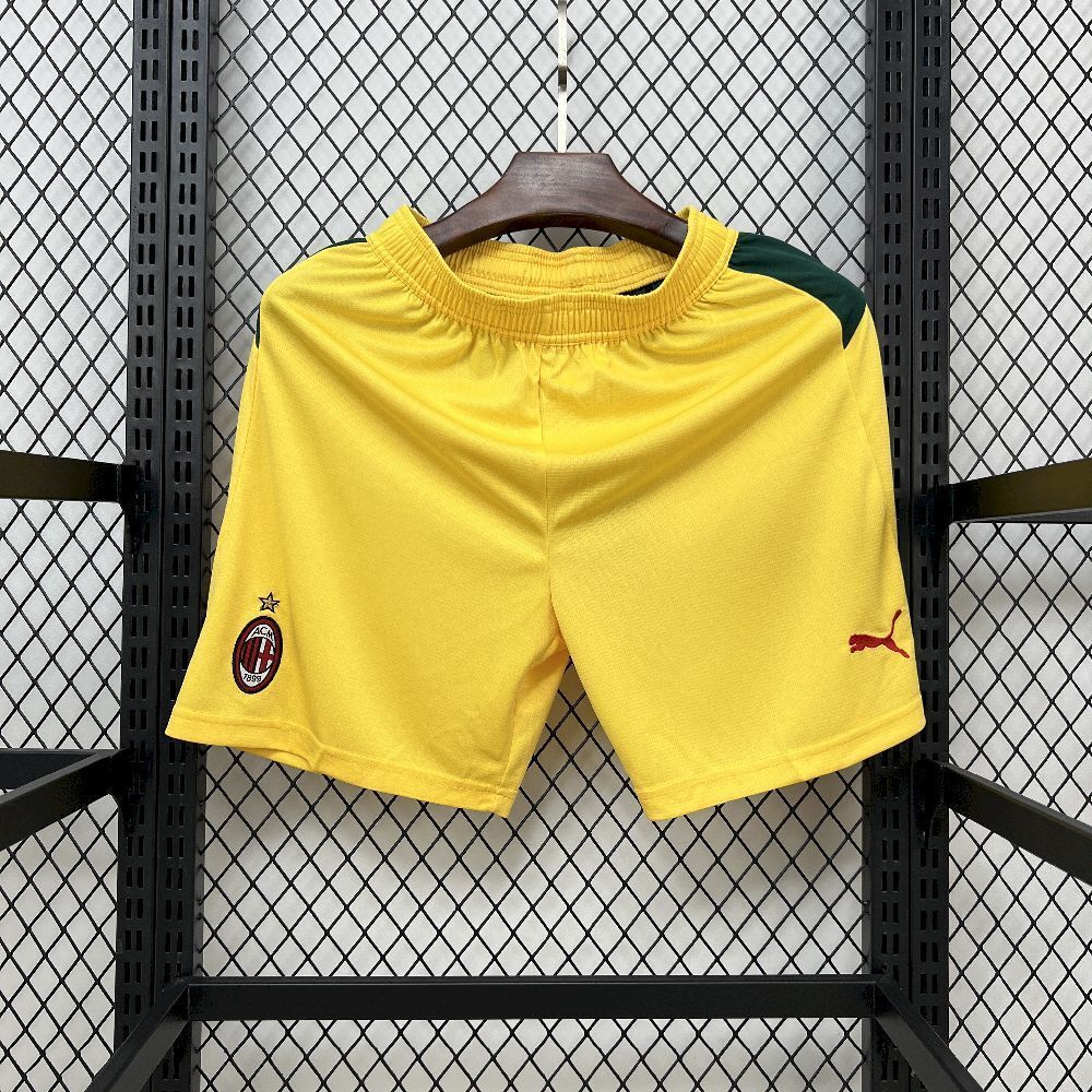 Short AC Milan quatrième 2025/26