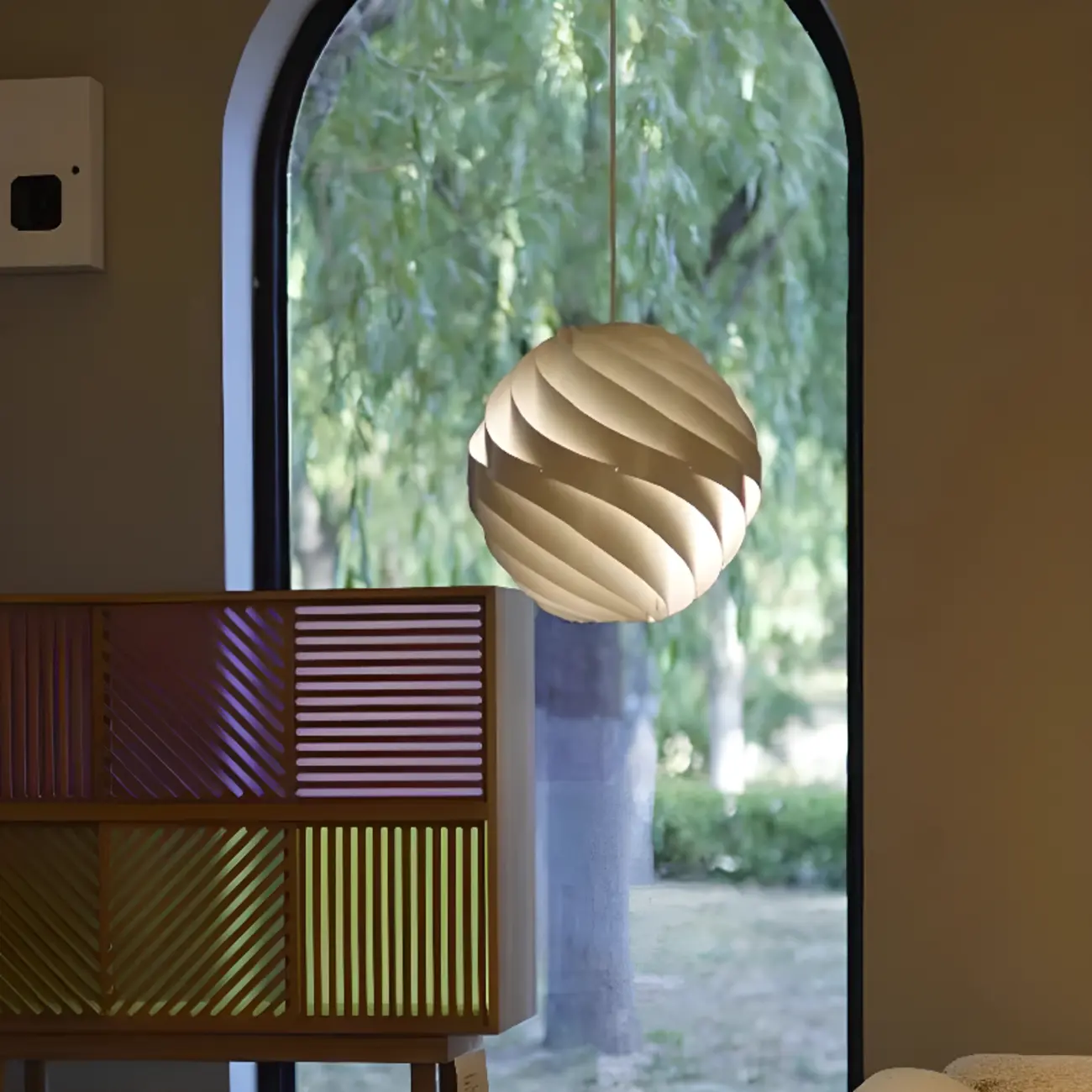 Art Aluminum Globe Pendant Light for Kitchen Island