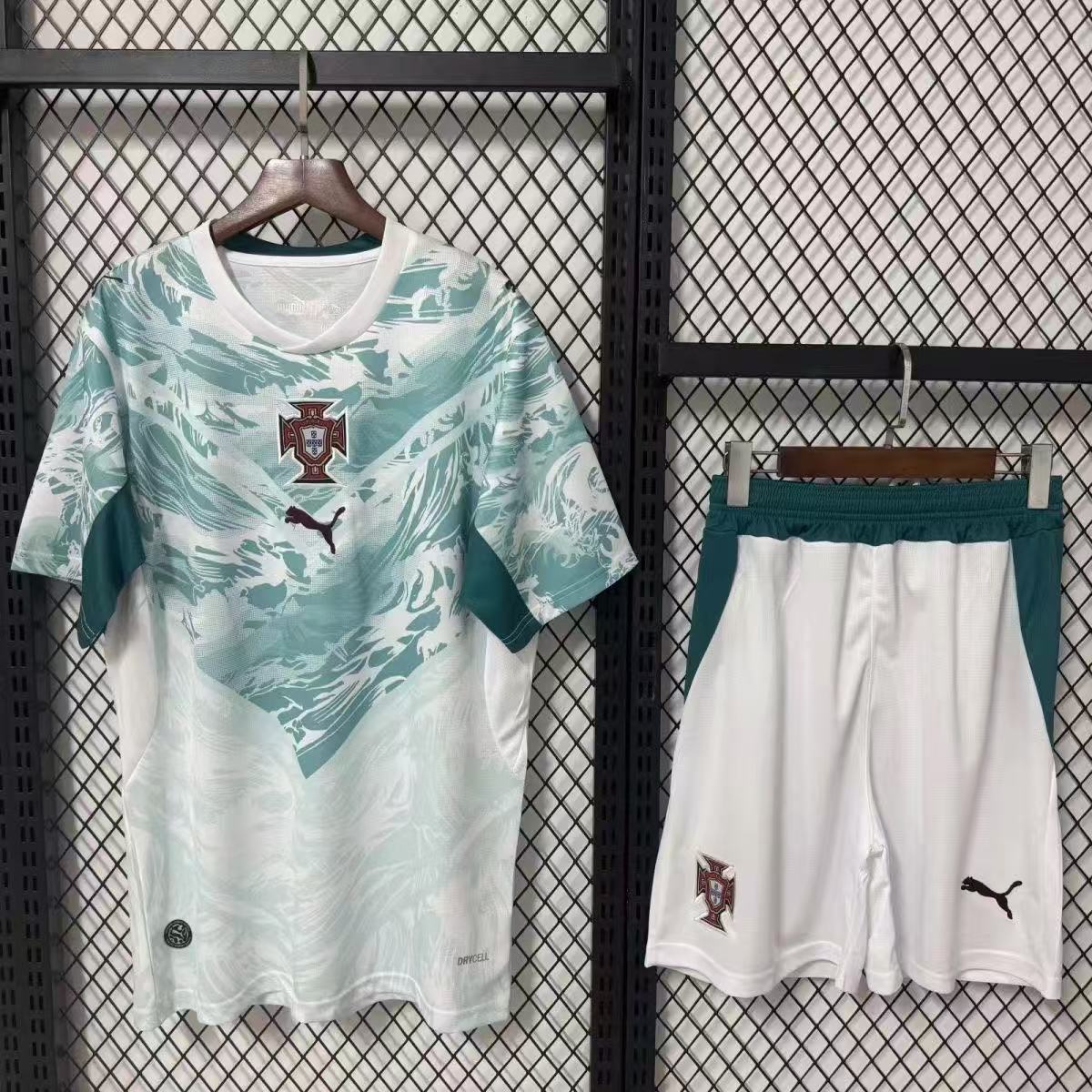 Kit Enfant Portugal extérieur Coupe du monde 2026
