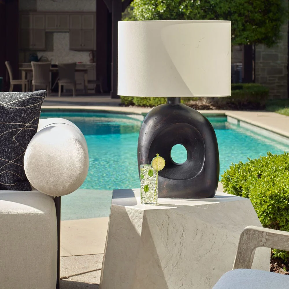 Peephole Outdoor Table Lamp