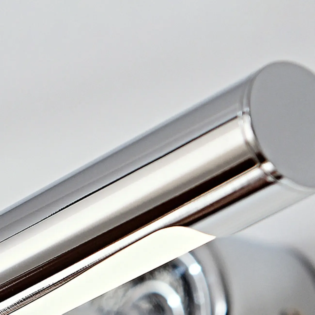 Modern Silver Metal tubular LED Wall Lamp with Angled Arm