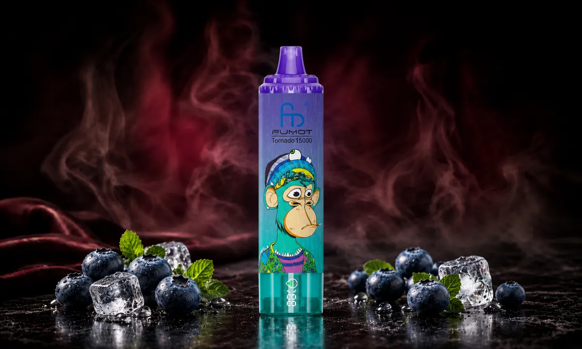 FUMOT Tornado 15000 Blueberry On Ice – E-Zigarette in einer atmosphärischen Produktszene