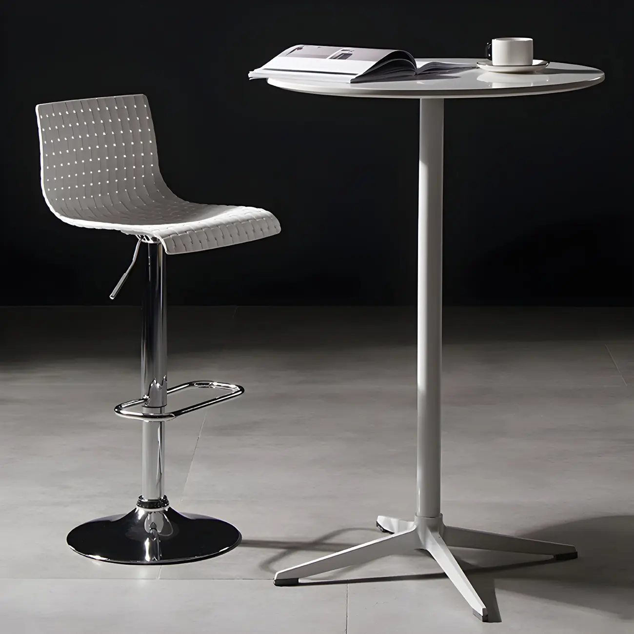 Modern Square Seat Plastic Rattan Adjustable Swivel Bar Stools