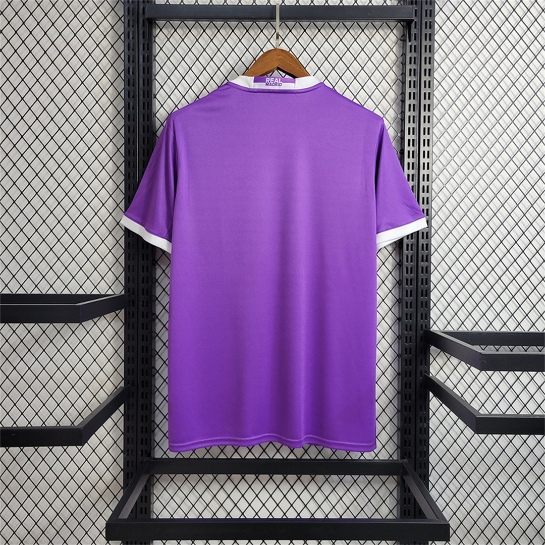 Maillot Retro Real Madrid extérieur 2016/17