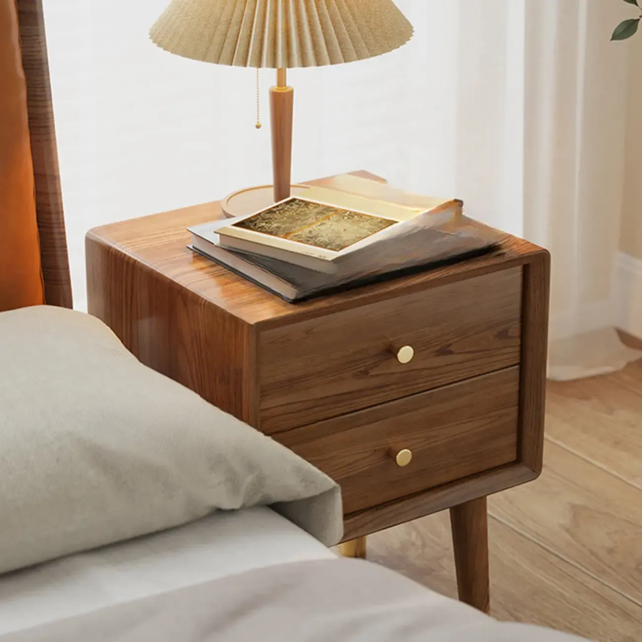 Traditional Natural Wood Nightstand with 2 Drawers
