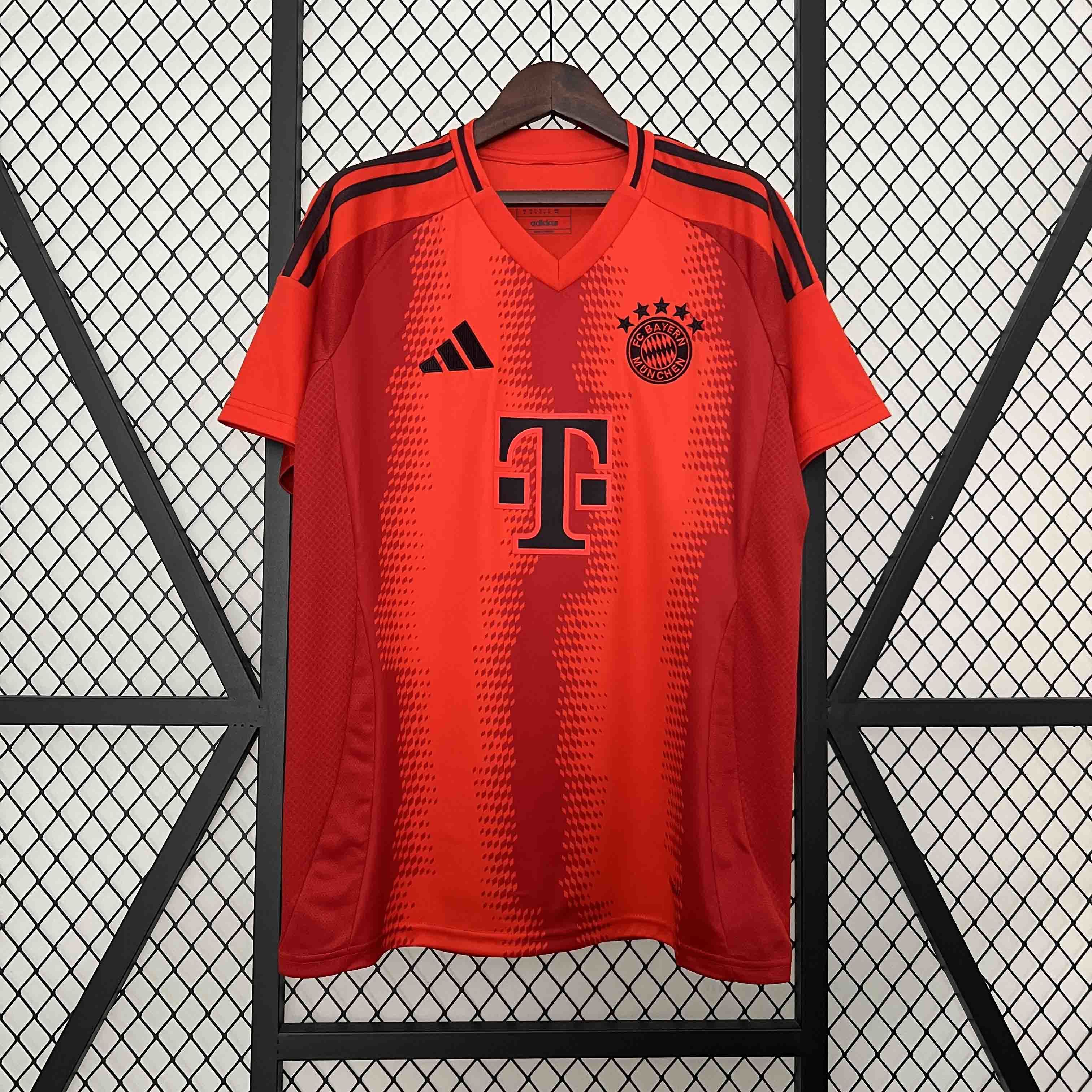MAILLOT BAYERN MUNICH 2024/25 DOMICILE
