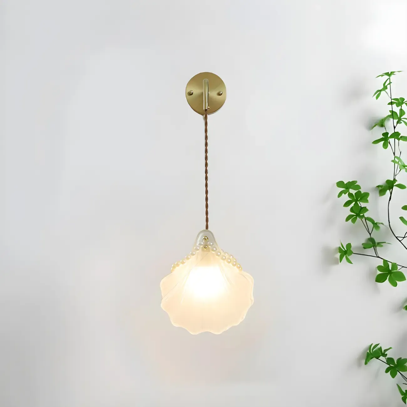 Seashell Shape Wall Sconce with Pull Chain for Living Room