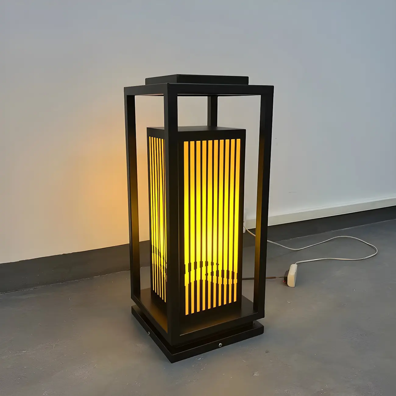 Elegant Vertical Open Rectangle Shade Post Cap Light