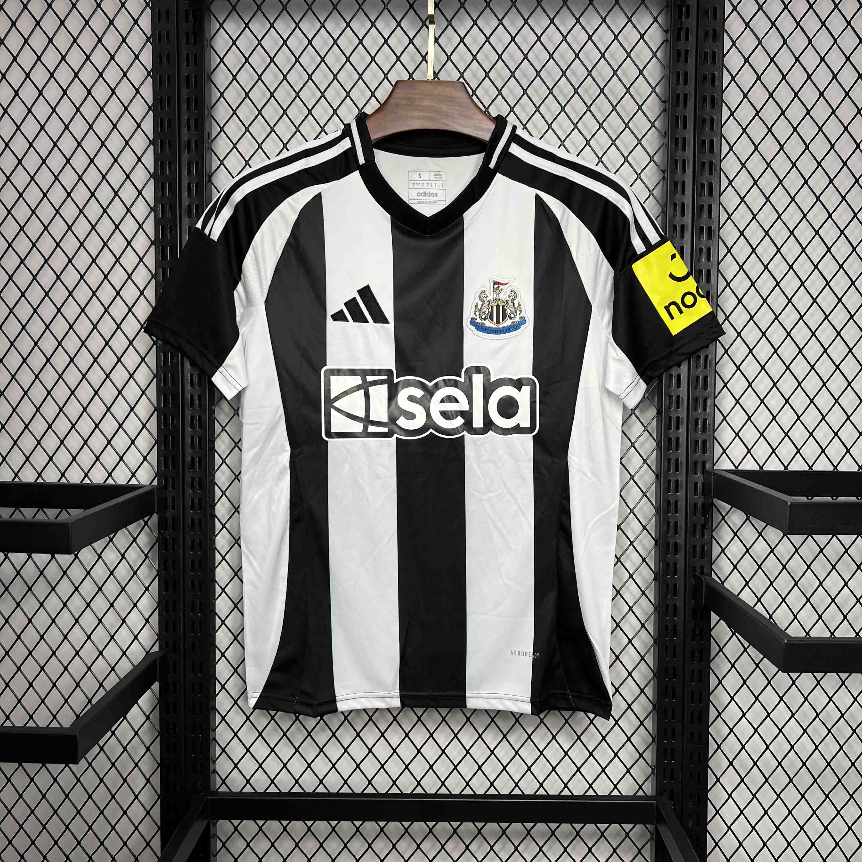 Maillot Newcastle domicile 2024/25