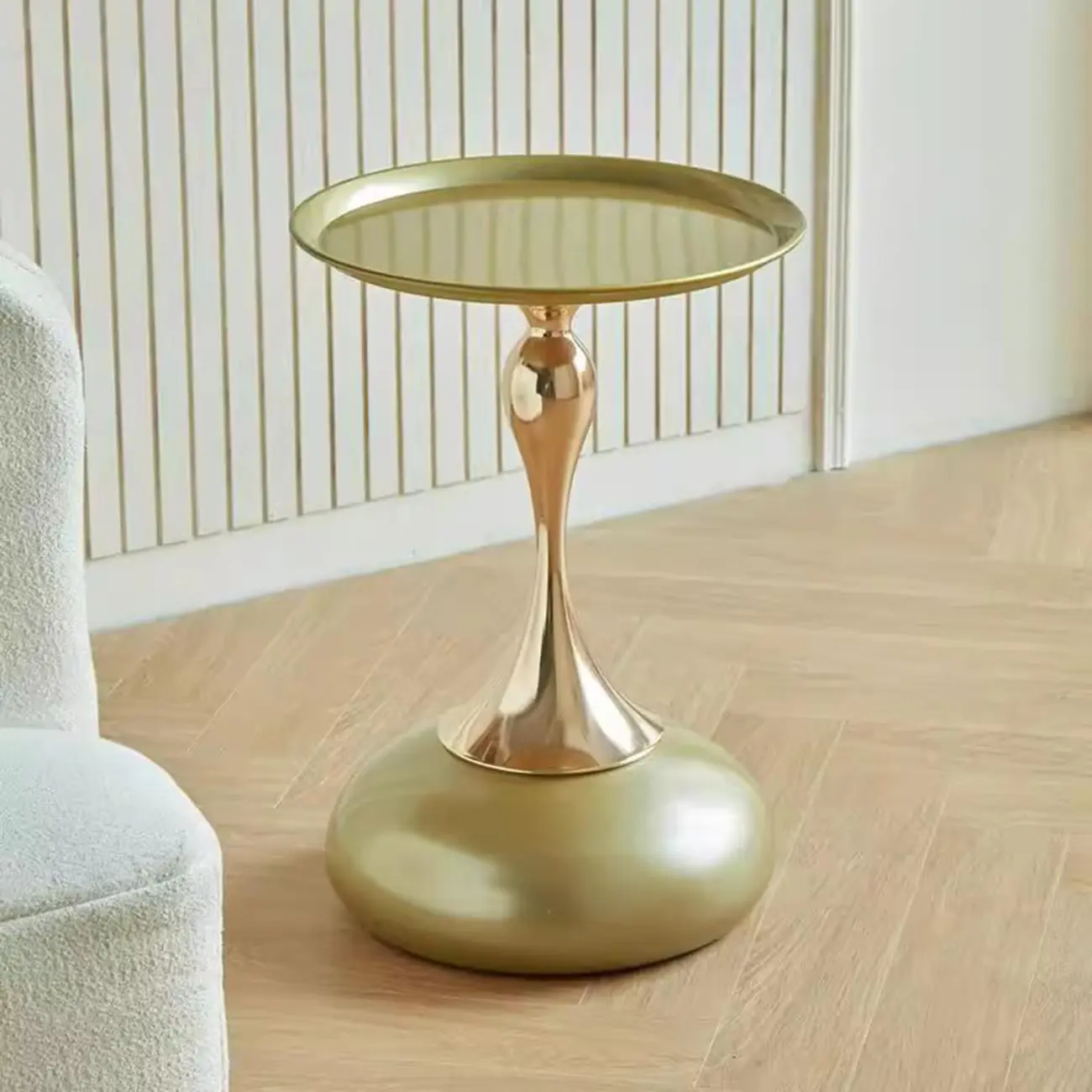 Elegant Black Stainless Steel Round Side Table