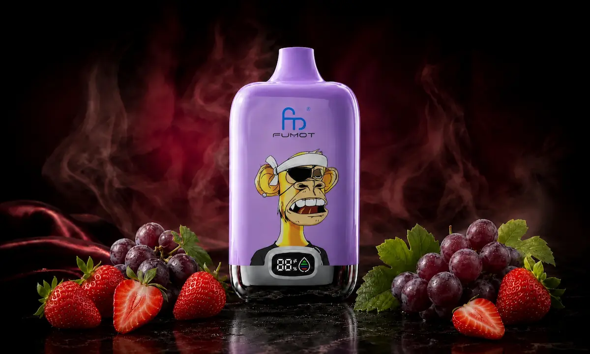 Fumot Digital Box 12000 Strawberry Grape Vape in einer dunklen Rauchszene