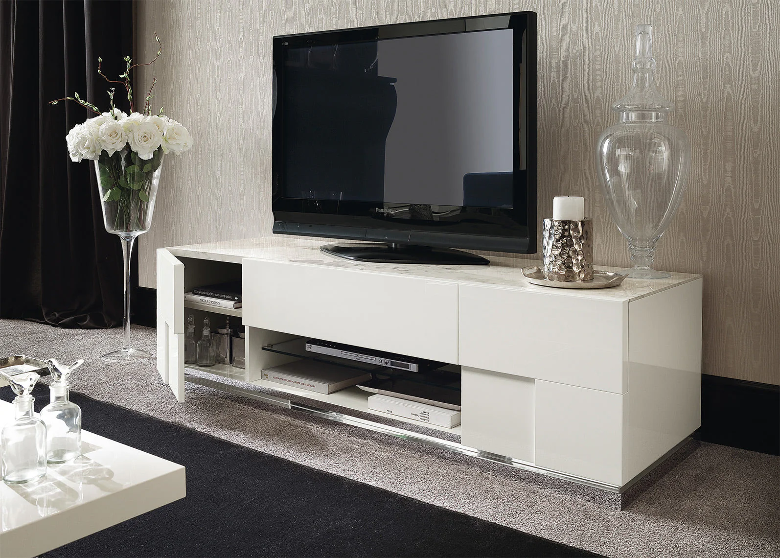Canova White Media Stand by Alf Italia