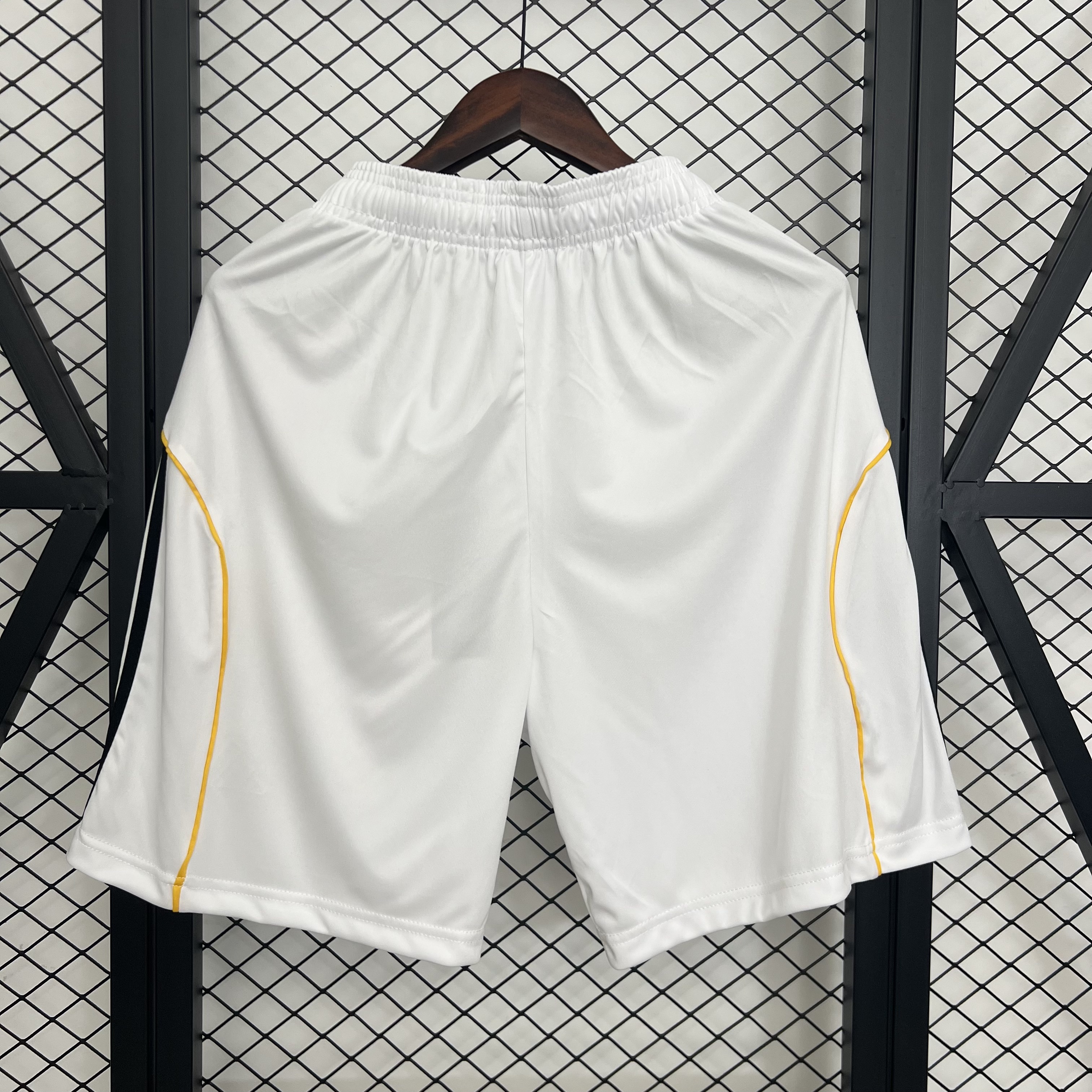 Short Real Madrid domicile 2025/26