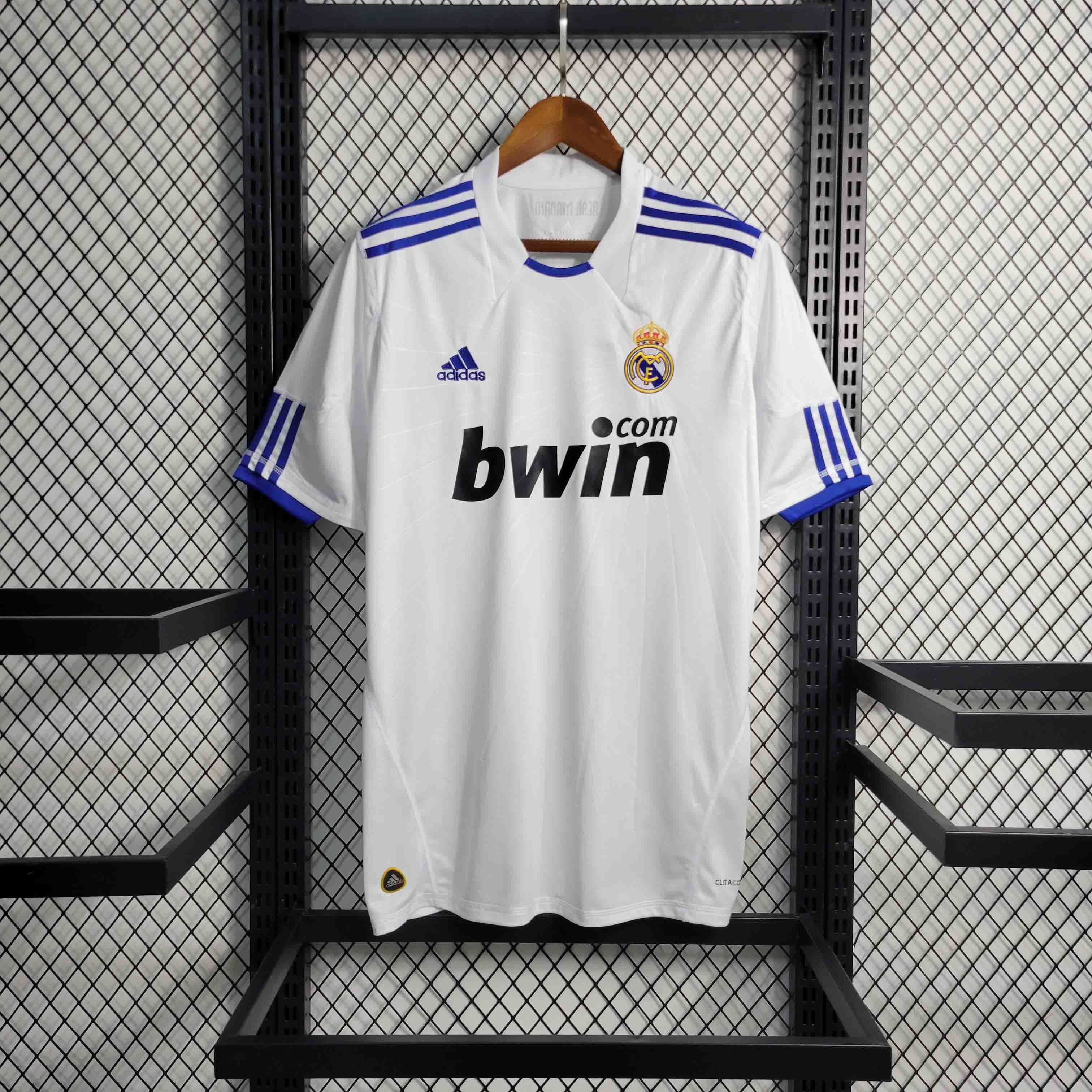Maillot Retro Real Madrid domicile 2010/11
