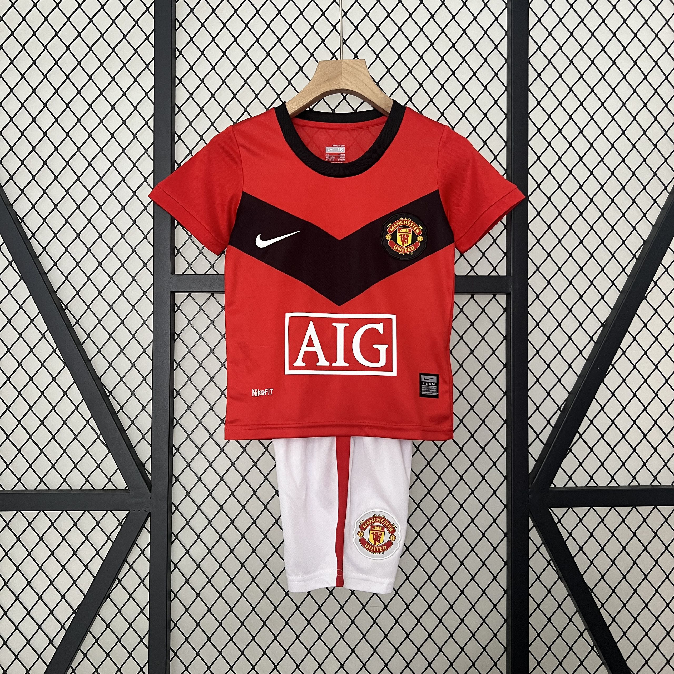 Kit Enfant Manchester United domicile rétro 09/10