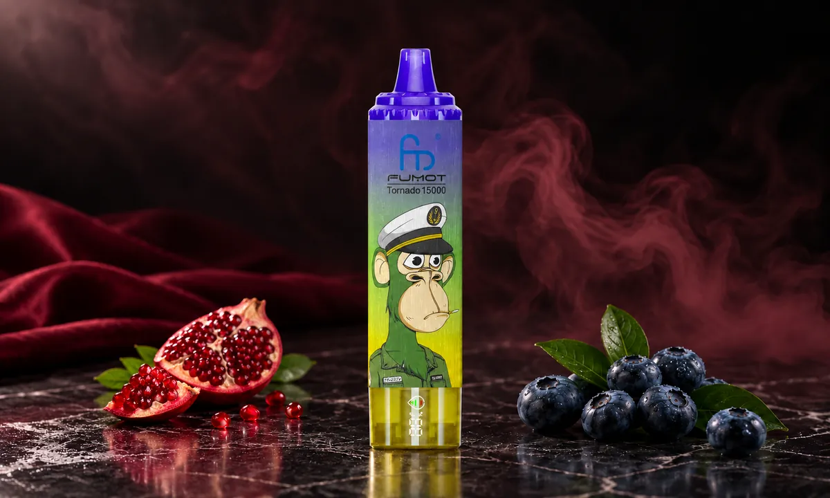 FUMOT Tornado 15000 Blueberry Pomegranate – E-Zigarette in einer atmosphärischen Produktszene