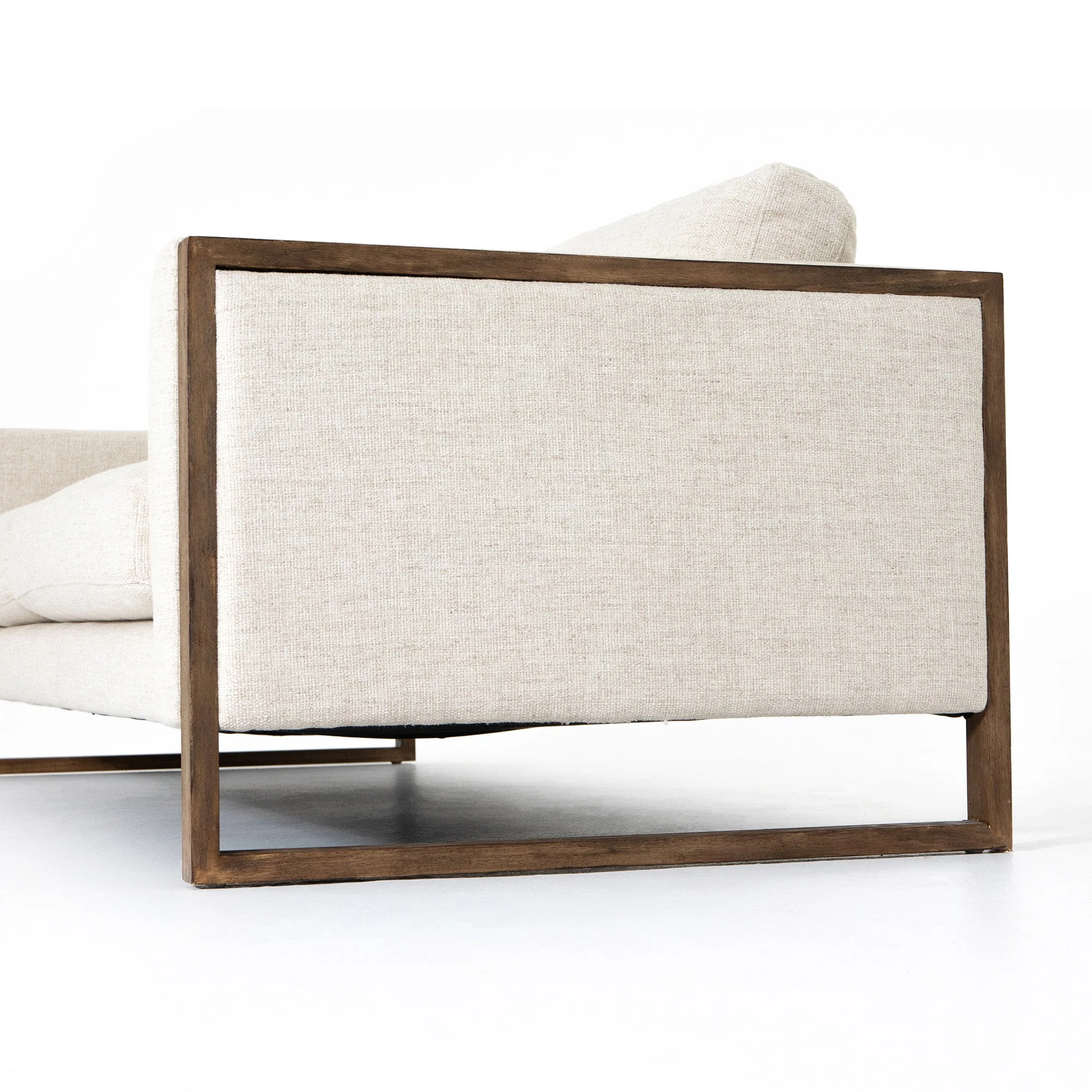 Otis Sofa - 97 - Thames Cream