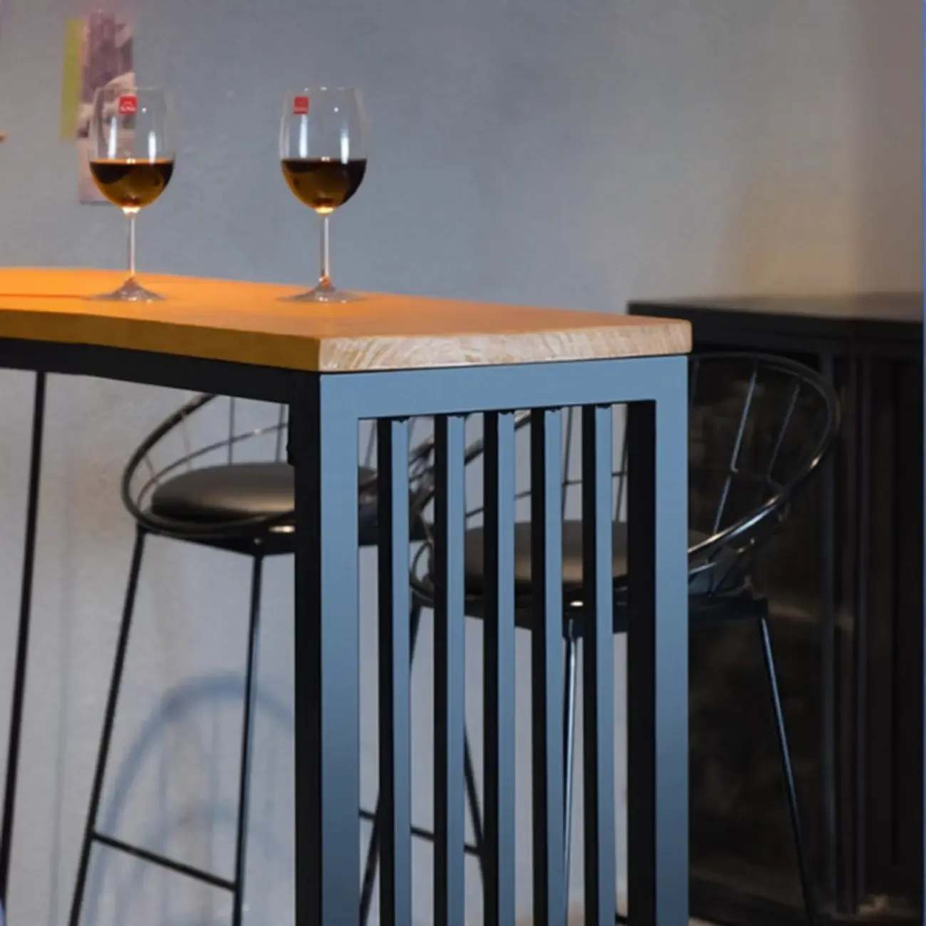 Modern Natural Pine Fixed Top Bar Tables