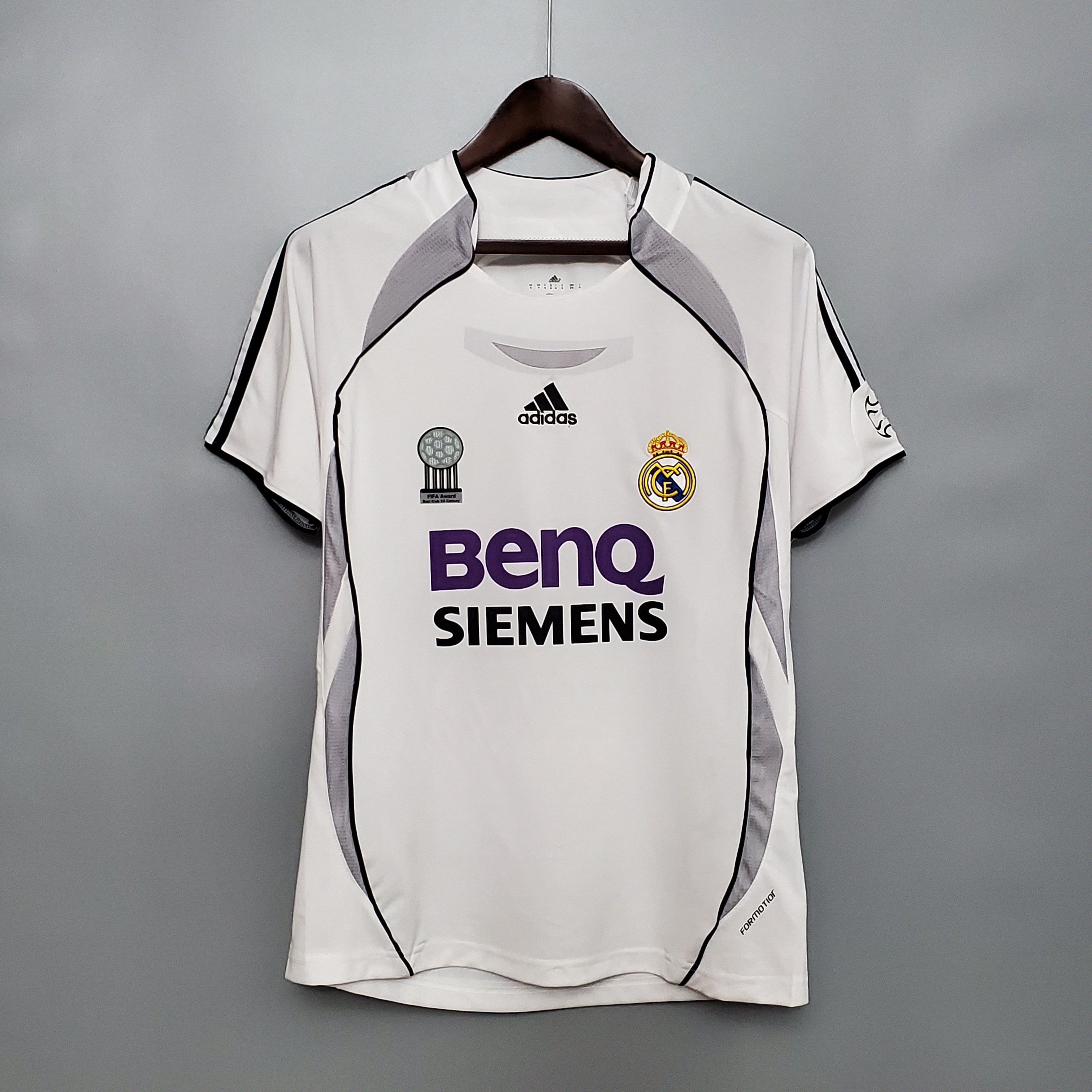 Maillot Retro Real Madrid domicile 2006/07