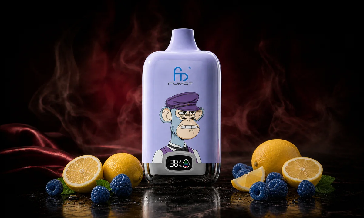 Fumot Digital Box 12000 Blue Razz Lemonade Vape in einer dunklen Rauchszene
