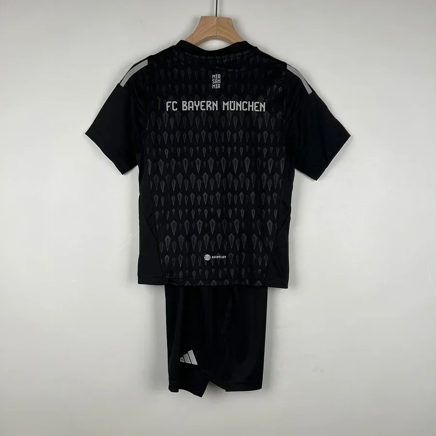 KIT ENFANT BAYERN MUNICH 2023-24