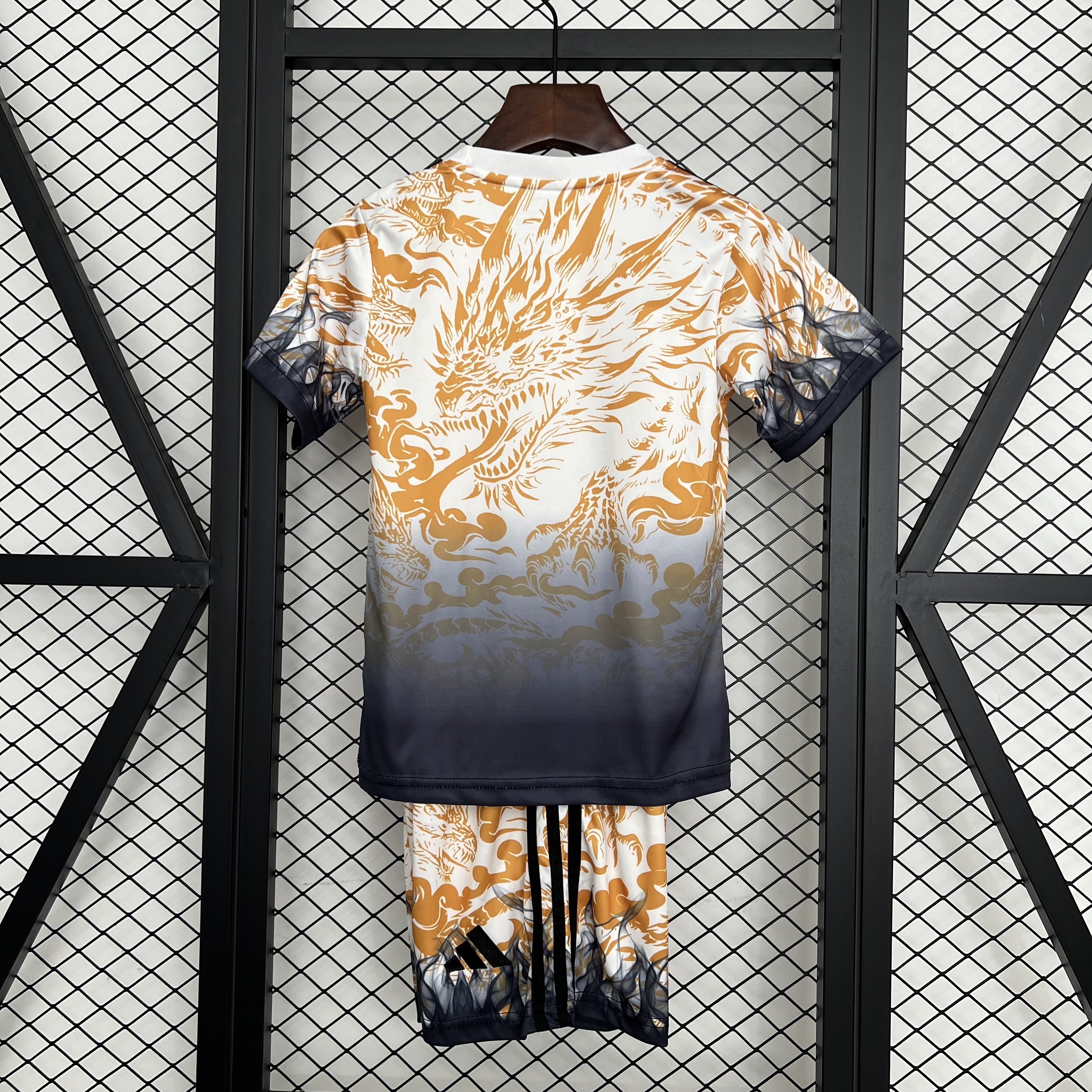 Kit Enfant Real Madrid Concept 2025/26
