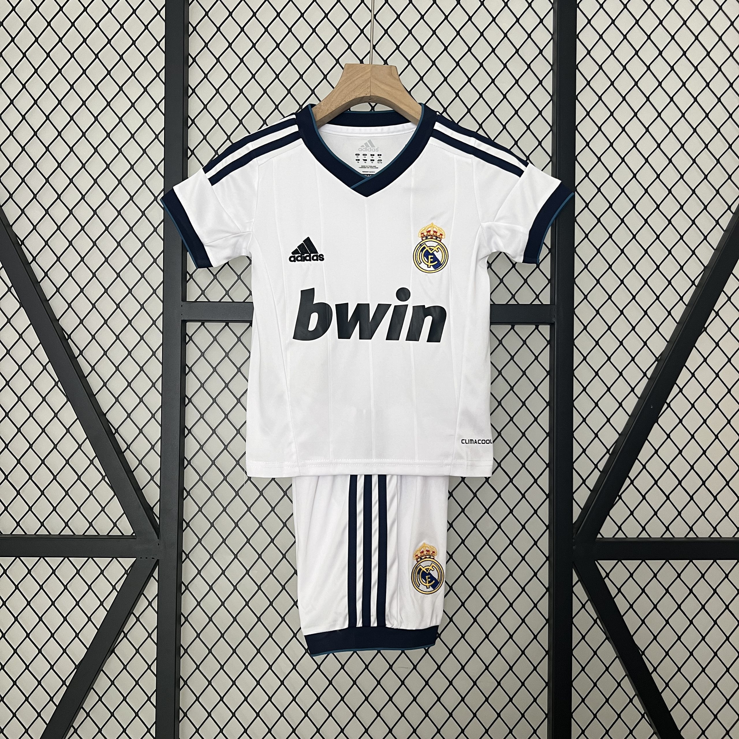 Kit Enfant Retro Real Madrid domicile 2012/13