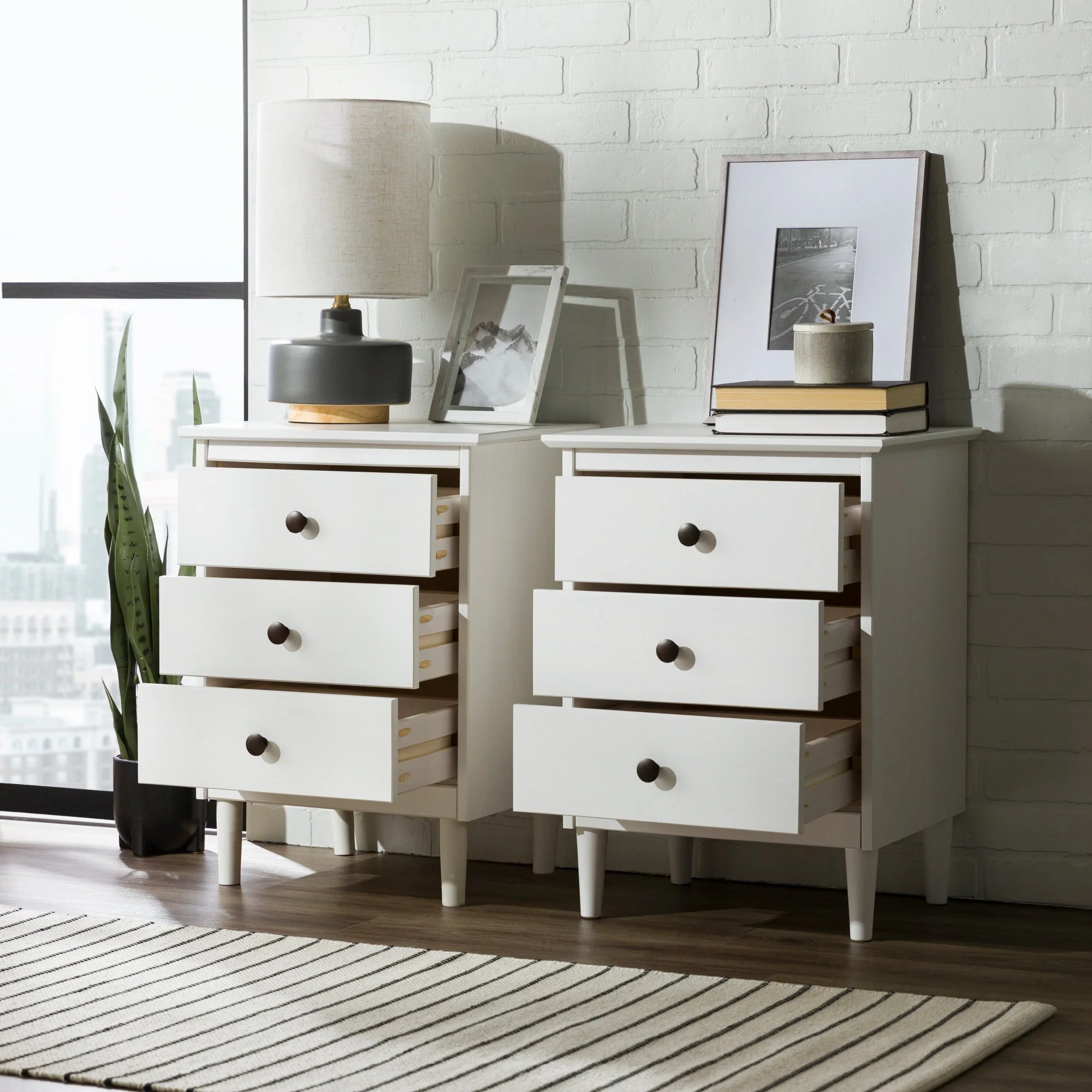 Spencer Solid Transitional Wood Nightstand