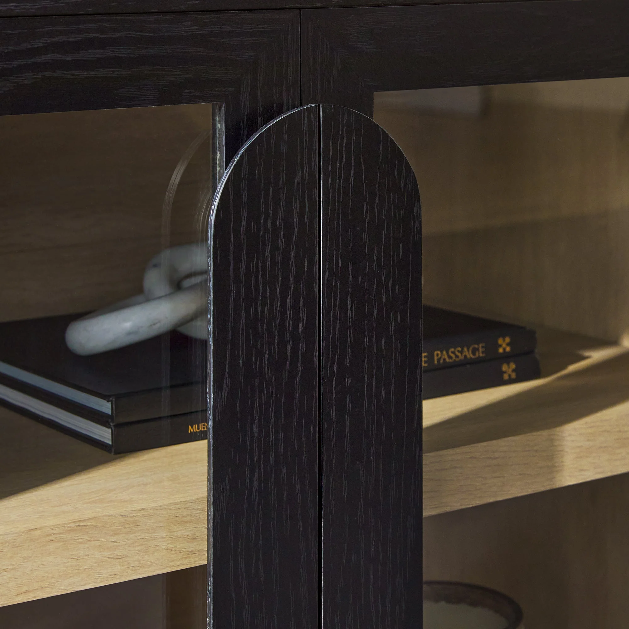 Chantelle Modern Curve Easy Assembly TV?Stand