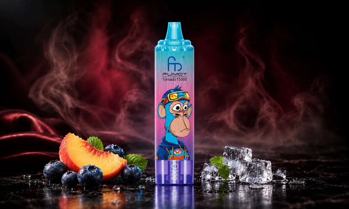 FUMOT Tornado 15000 Blueberry Peach Ice – E-Zigarette in einer atmosphärischen Produktszene