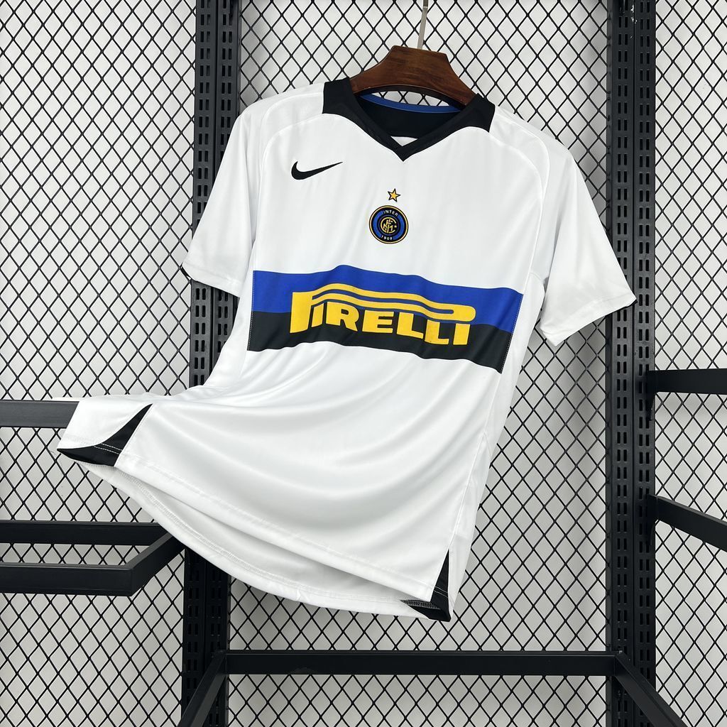 Maillot Retro Inter Milan extérieur 2005/06