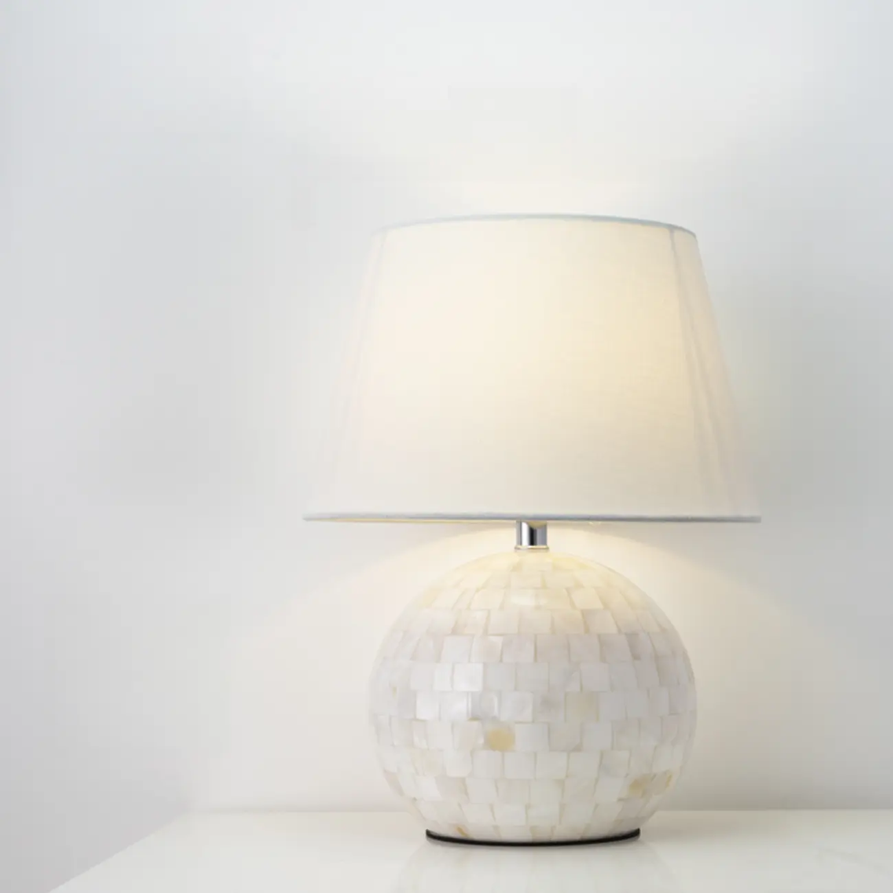 Modern Shell Table Lamp with Geometric Shade