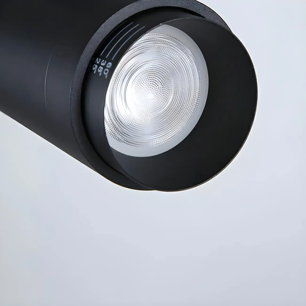 Simple 3-Light Cylinder Metal Black LED Track Light