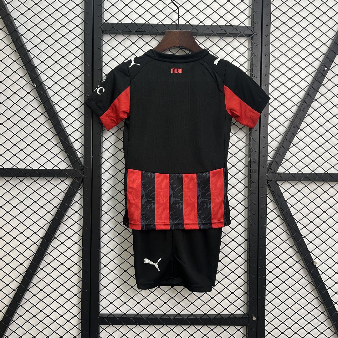 Kit Enfant AC Milan domicile 2025/26