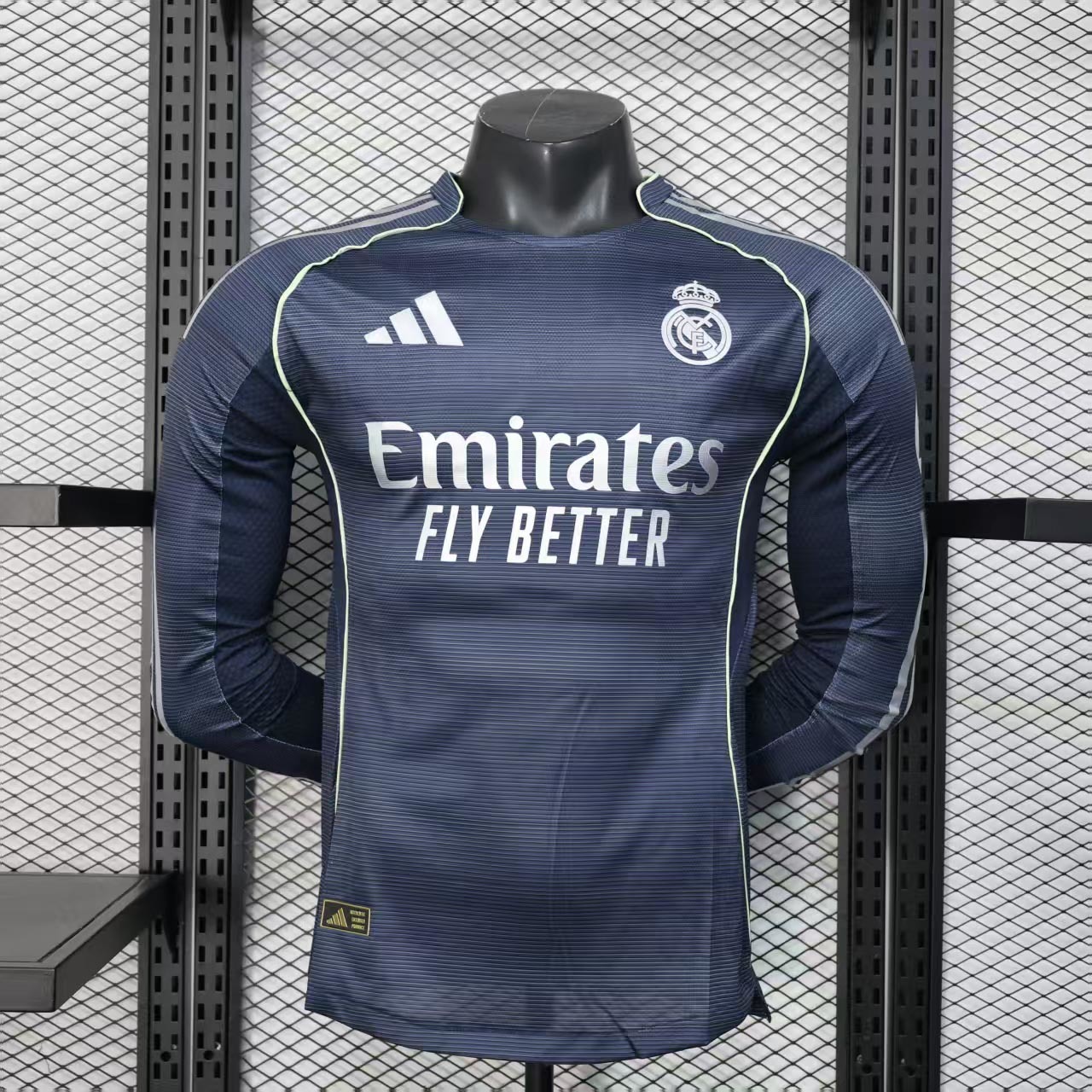 Maillot Real Madrid extérieur manches longues 2025/26