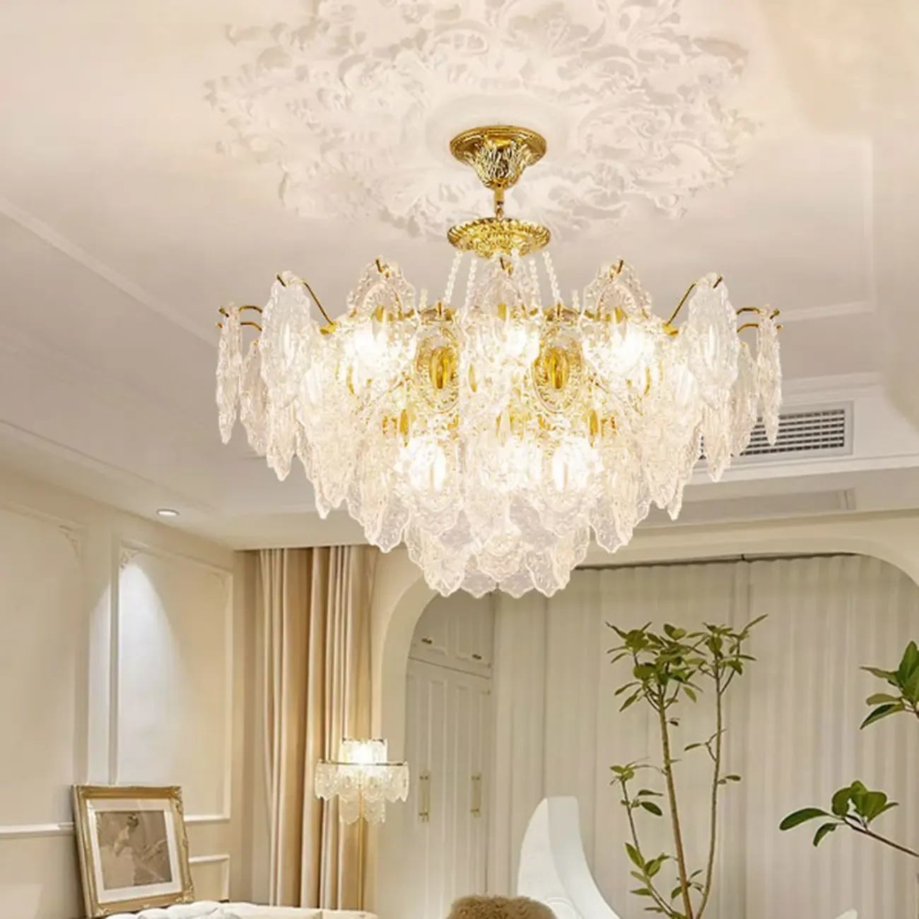 Luxurious Gold Crystal Leaf Round Pendant Chandelier