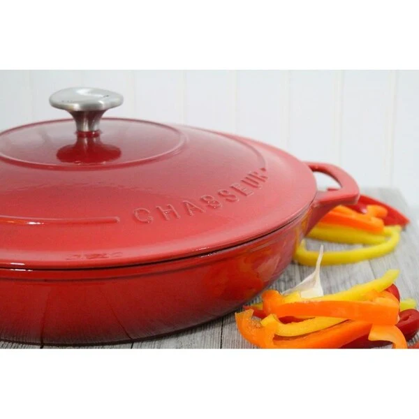 Chasseur French Enameled Cast Iron Braiser with Lid, 1.4-quart, Red