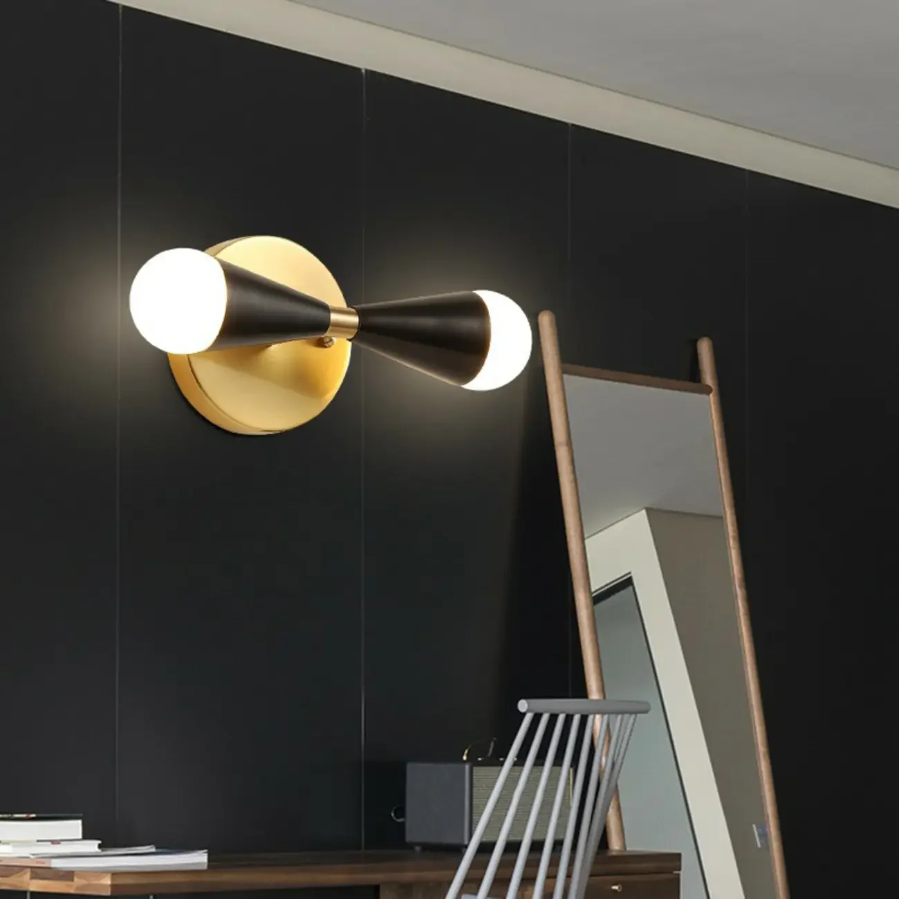 Elegant Straight 2-Light Wall Light Fixture in Gold