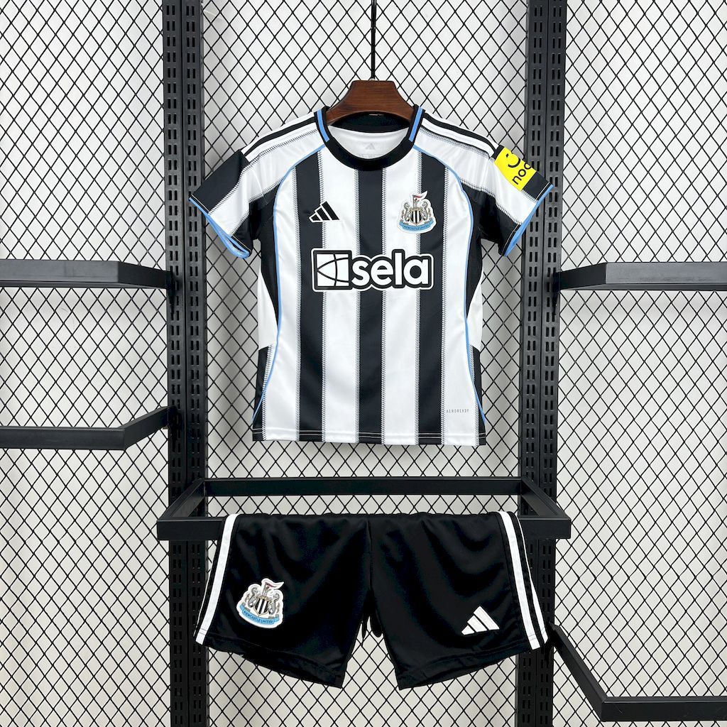 Kit Enfant Newcastle domicile 2025/26