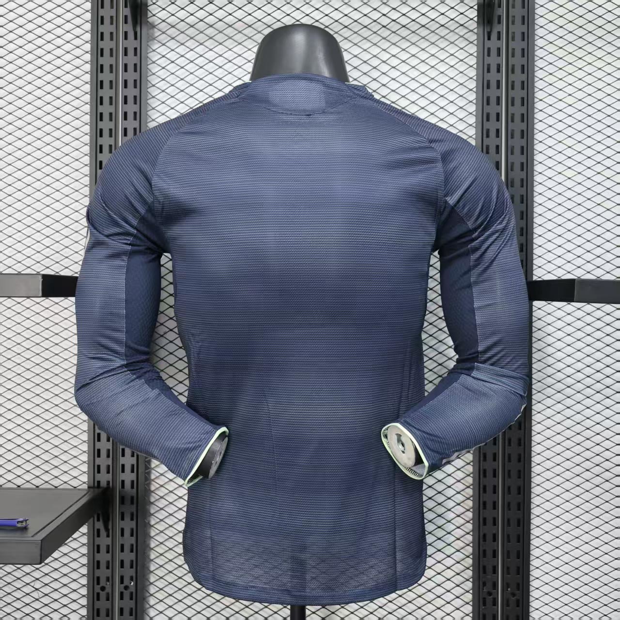 Maillot Real Madrid extérieur manches longues 2025/26